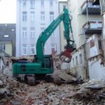 Abbruch eines Gebäudes / Abtrennung von Anderen Gebäuden